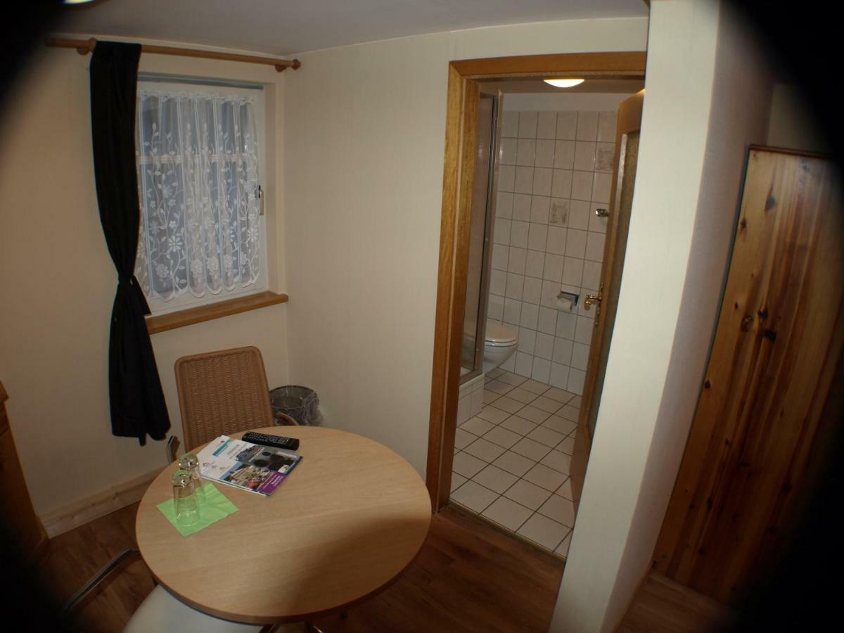Pension Zur Alten Gaertnerei Reichenbach im Vogtland Exterior photo